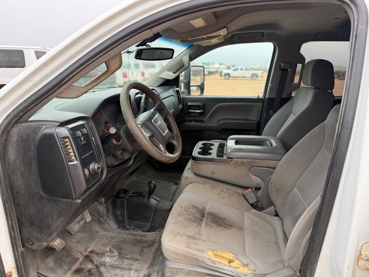 2019-gmc-sierra-2500hd-image-7