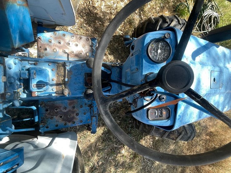 ford-tractor-image-12