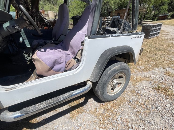 1994-jeep-wrangler-image-11