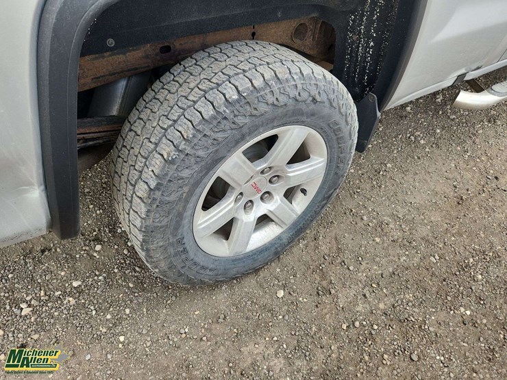 2016-gmc-sierra-1500-image-12