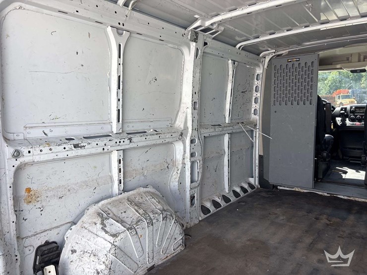 2018-ram-promaster-1500-image-19