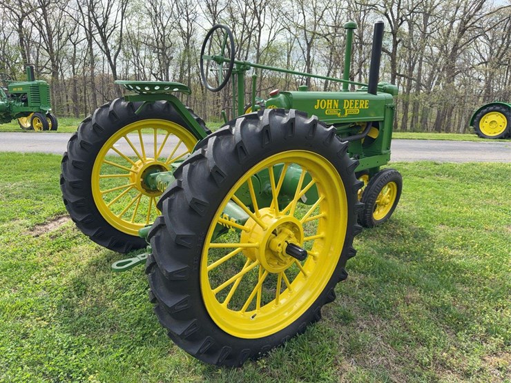 john-deere-b-image-5