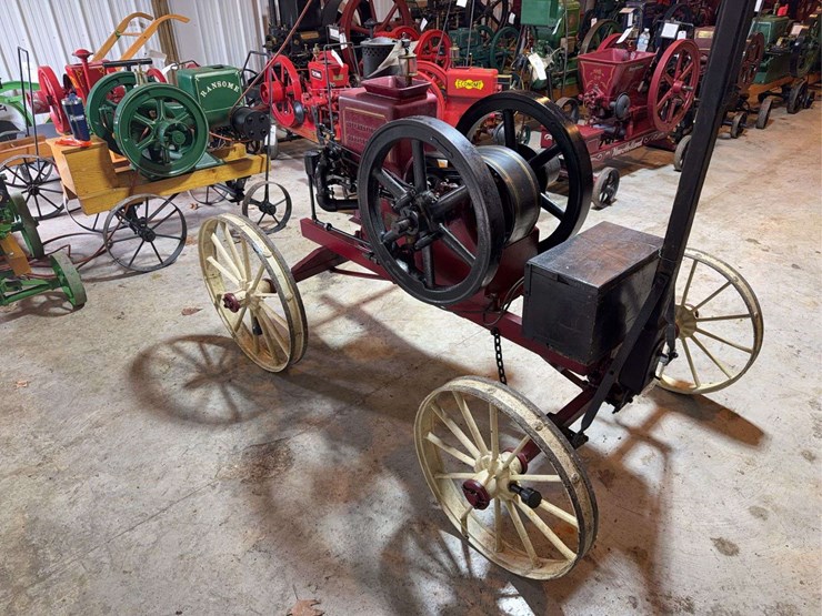 international-harvester-famous-2-1/2hp-image-7
