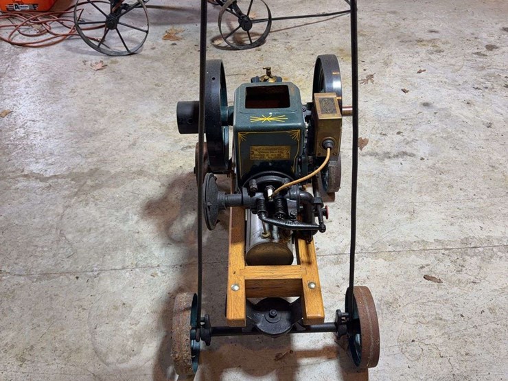 1925-fuller-and-johnson-1-1/2hp-image-9