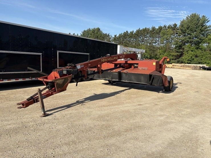 new-holland-1431-image-1