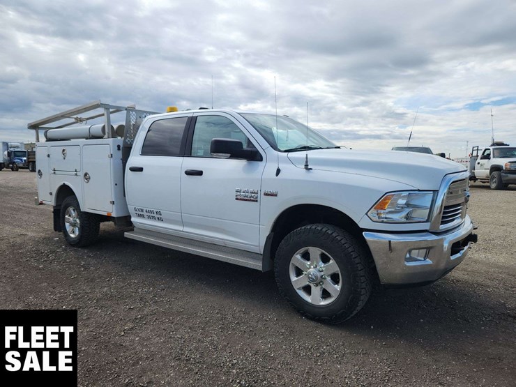 2015-ram-2500-slt-image-2