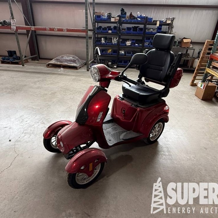 (13-15) AFD-4L Elec Mobility Scooter, w/ Charger