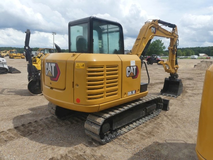 2021-caterpillar-305.5e2-image-3