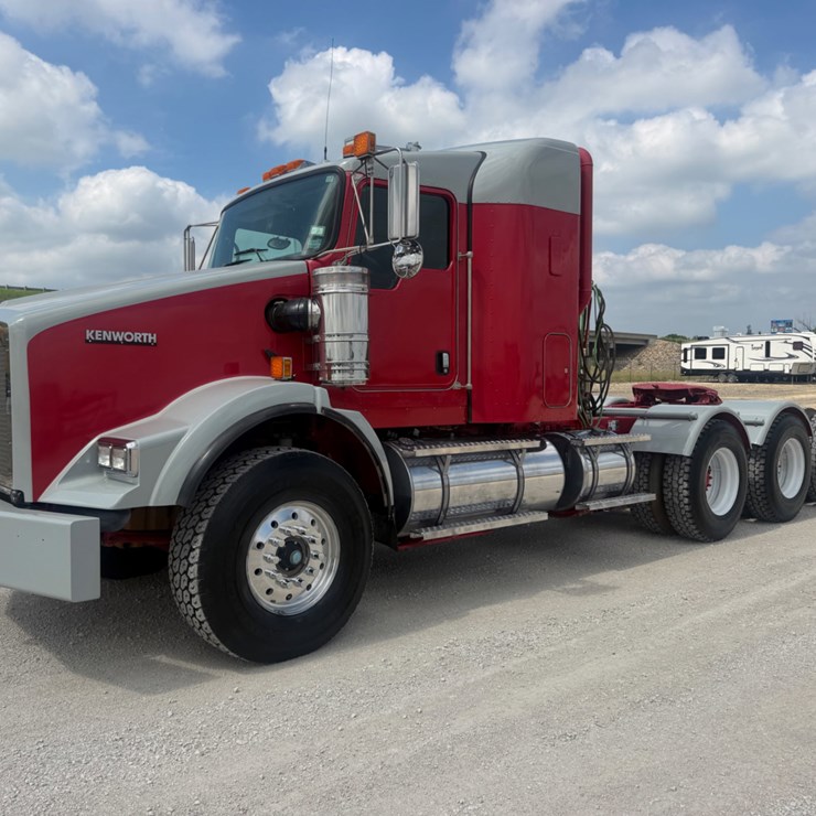 2011 KENWORTH T800