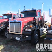2015 WESTERN STAR 4900