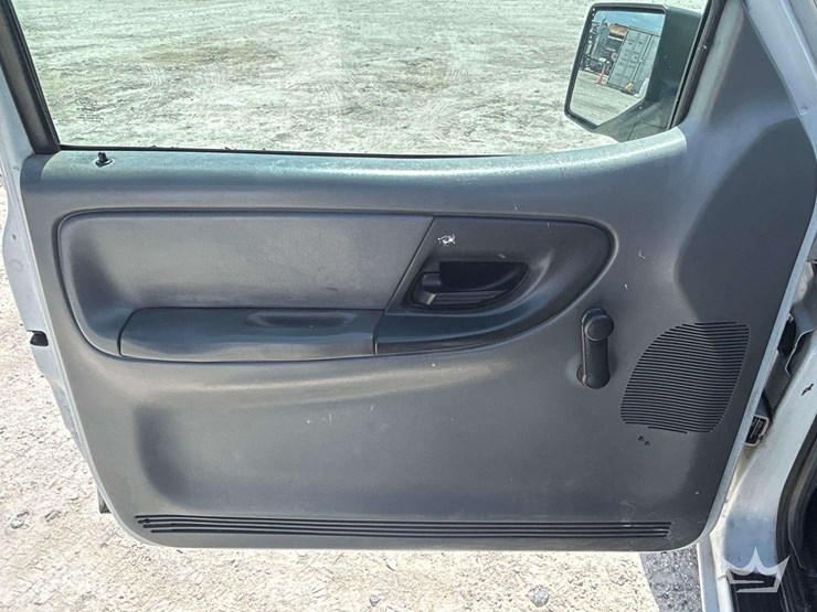 2011-ford-ranger-image-11
