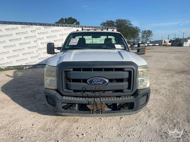 2014-ford-f350-image-24