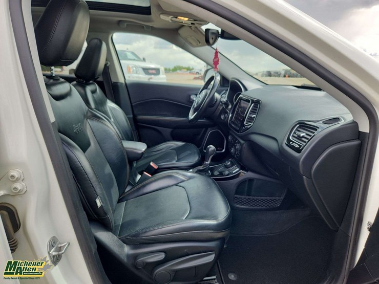 2018-jeep-compass-image-19