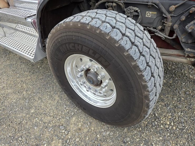 2012-kenworth-t800-image-38