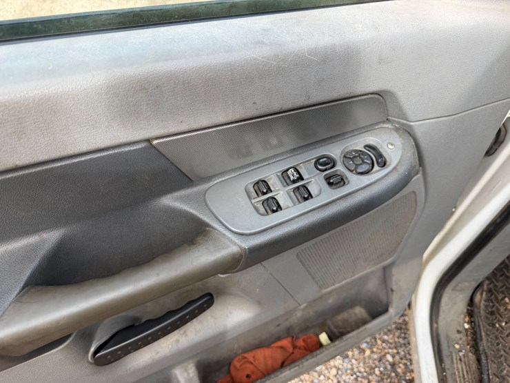 2007-dodge-ram-1500-image-11