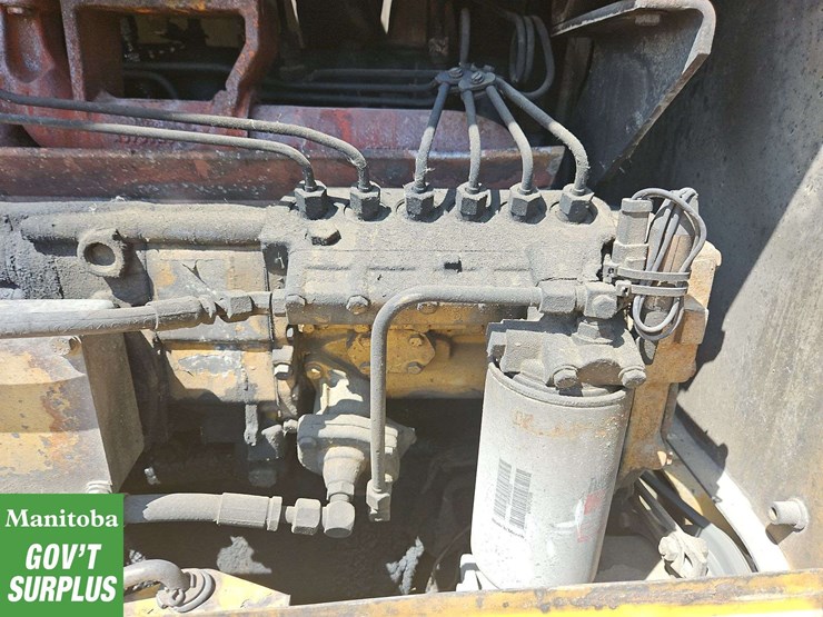 caterpillar-140h-image-40