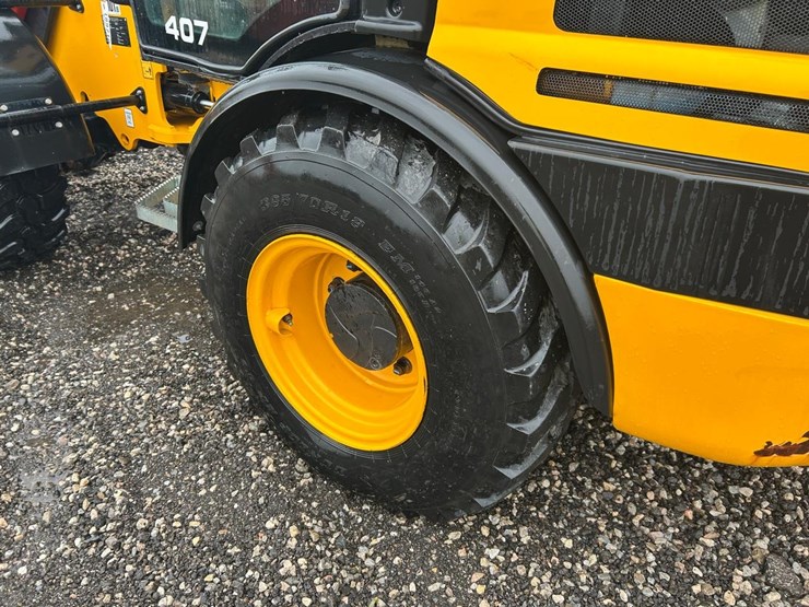 jcb-407-image-15