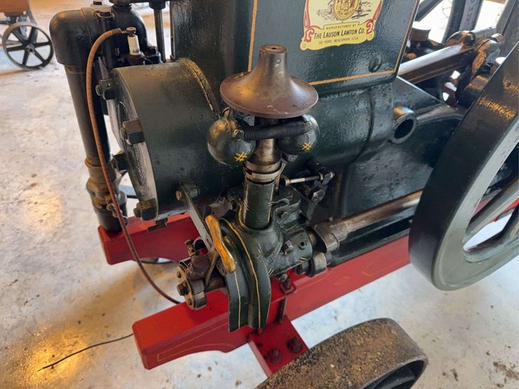 wisconsin-4-hp-side-shaft-engine-image-15