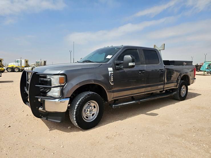 2022-ford-f250-image-2