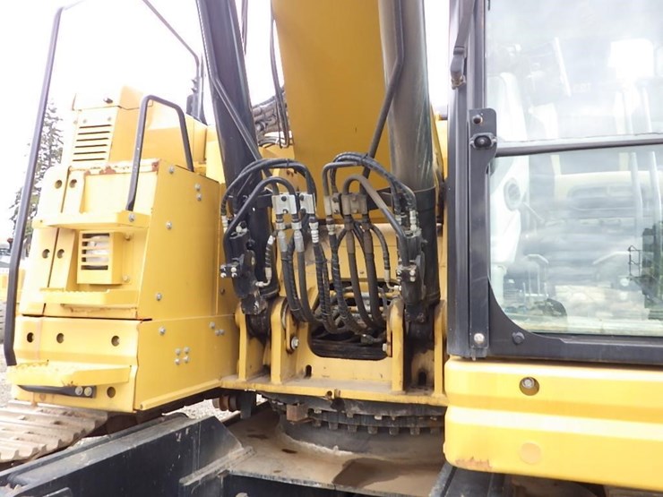 2019-caterpillar-335f-lcr-image-13