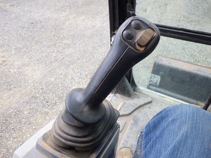 2019-caterpillar-335f-lcr-image-57