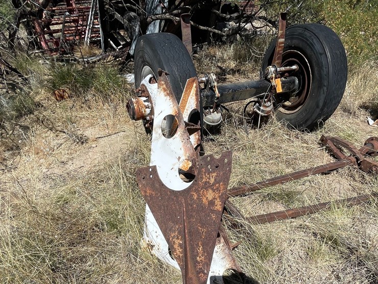 #1047-•-axles-and-heavy-duty-trailer-jack-image-6