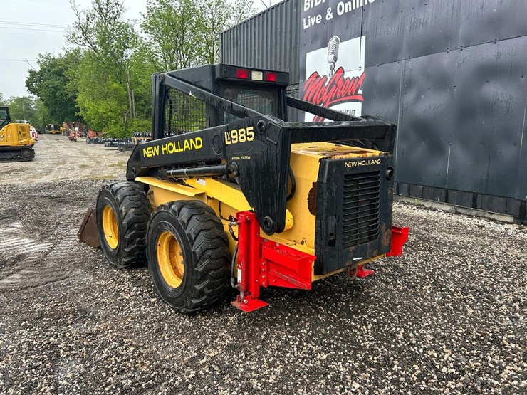new-holland-lx985-image-2