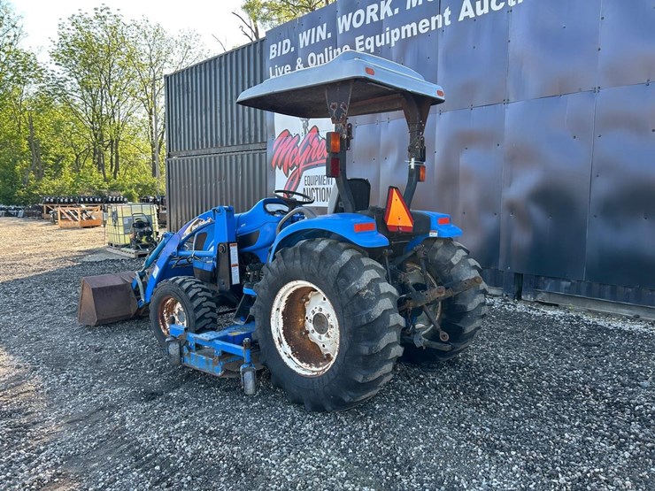 new-holland-tc40da-image-2