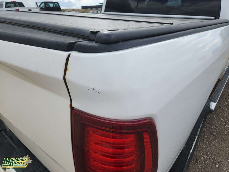 2013-dodge-1500-image-46