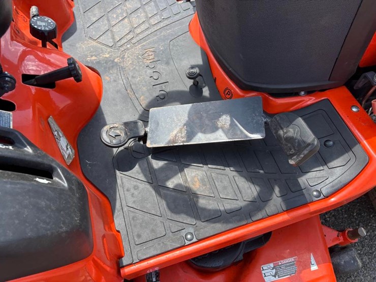 kubota-bx2380-image-17