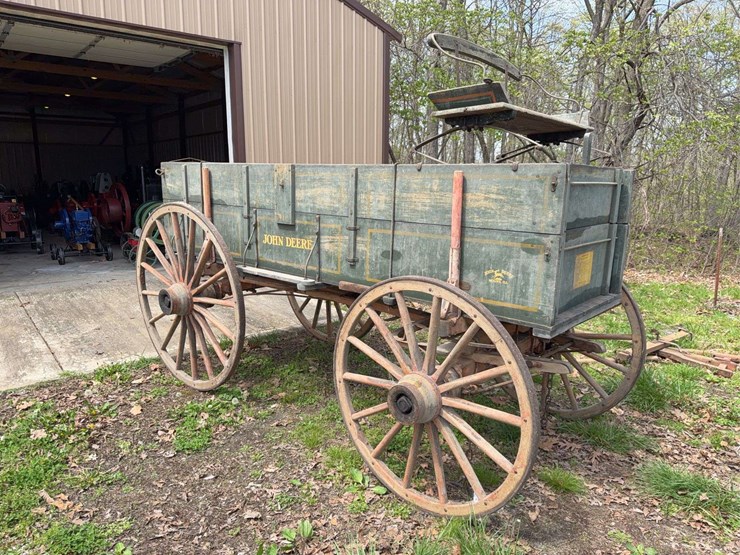 amazing-original-john-deere-wagon-image-1