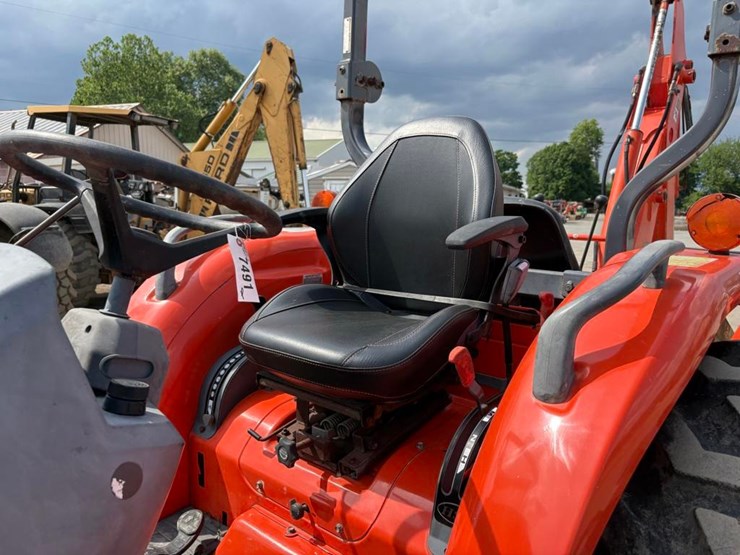 2007-kubota-l3830hst-image-17