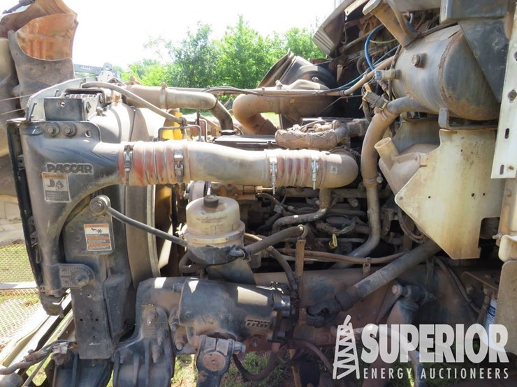2011-kenworth-t370-image-12