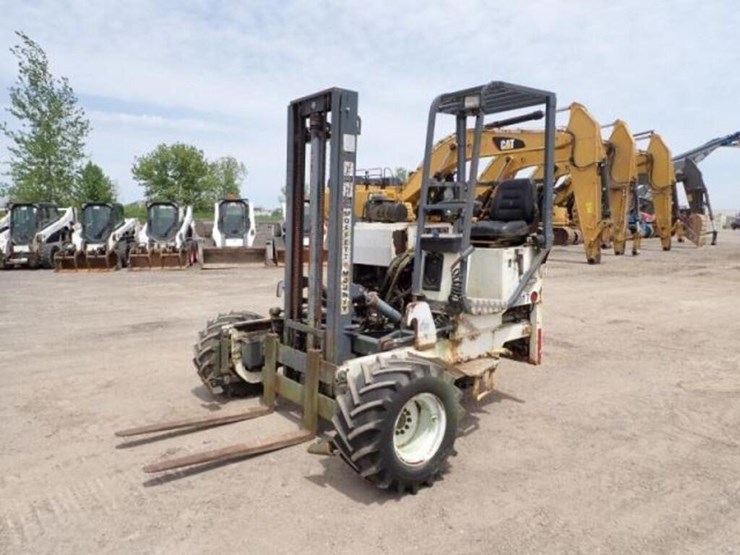 2001-moffett-m5000-image-1