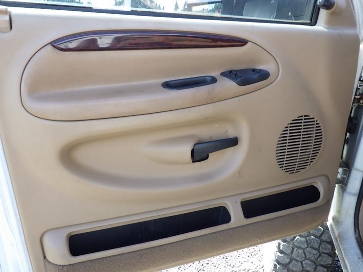 1998-dodge-ram-2500-image-31