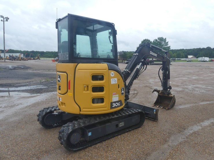 deere-30g-image-3