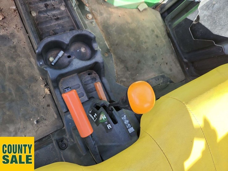 john-deere-gator-image-10