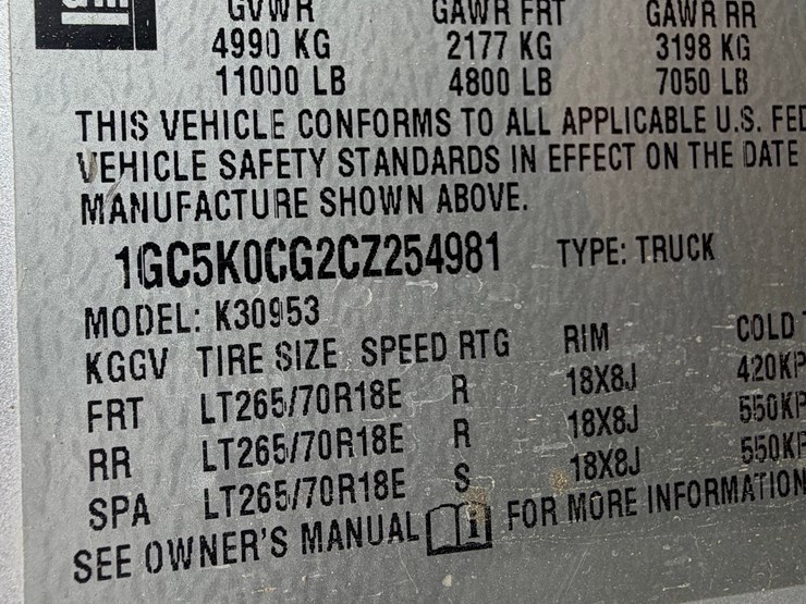 2012-chevrolet-silverado-3500hd-image-12