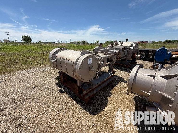 (15-10)-weir-spm-tws-2500-triplex-pump,-w/-15,000#...-image-1