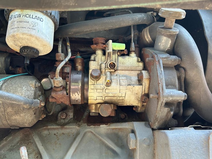 new-holland-3930-image-12