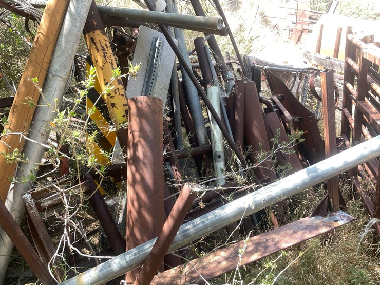#1052-•-metal-pile-image-5