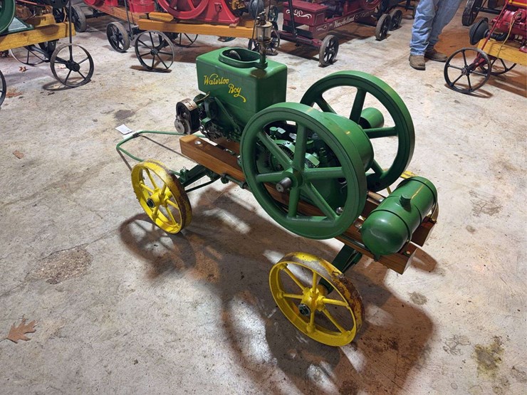 1921-waterloo-boy-2hp-engine-image-5