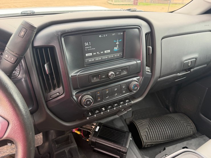 2019-chevrolet-2500-image-13