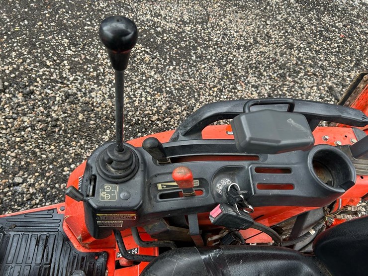 kubota-b26-image-24