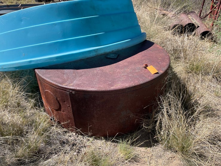 #1033-•-(2)-water-tanks-image-2