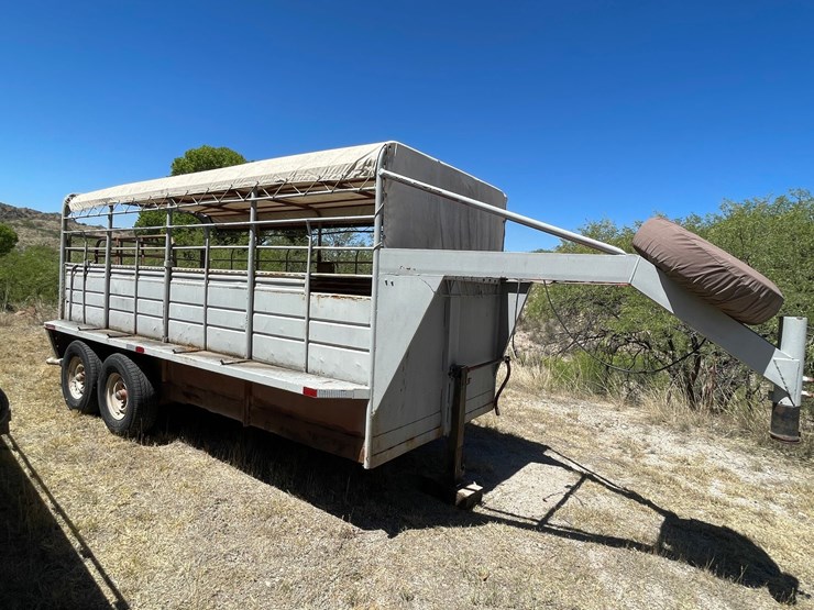 #1001-•-1990-ww-gooseneck-stock-trailer-(has-az-title)-image-2