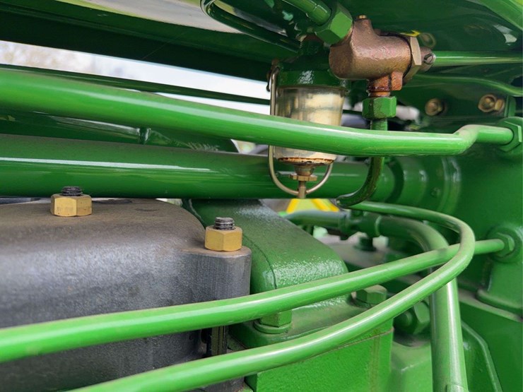 john-deere-b-image-26