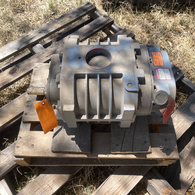 #1073 • Sutorbilt Positive Displacement Blower