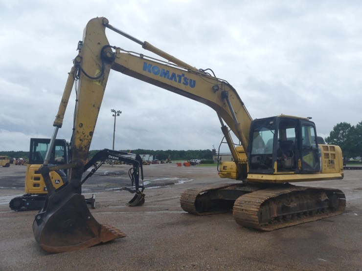2013-komatsu-pc210-lc-image-1