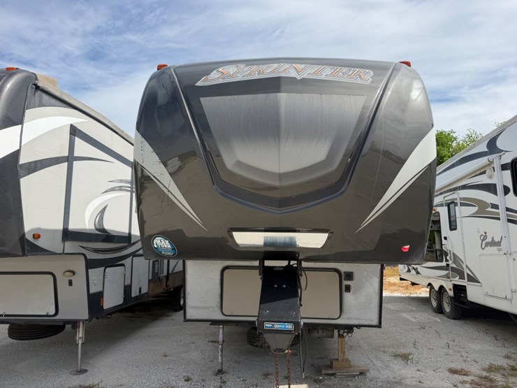 2016-keystone-5th-wheel-image-2